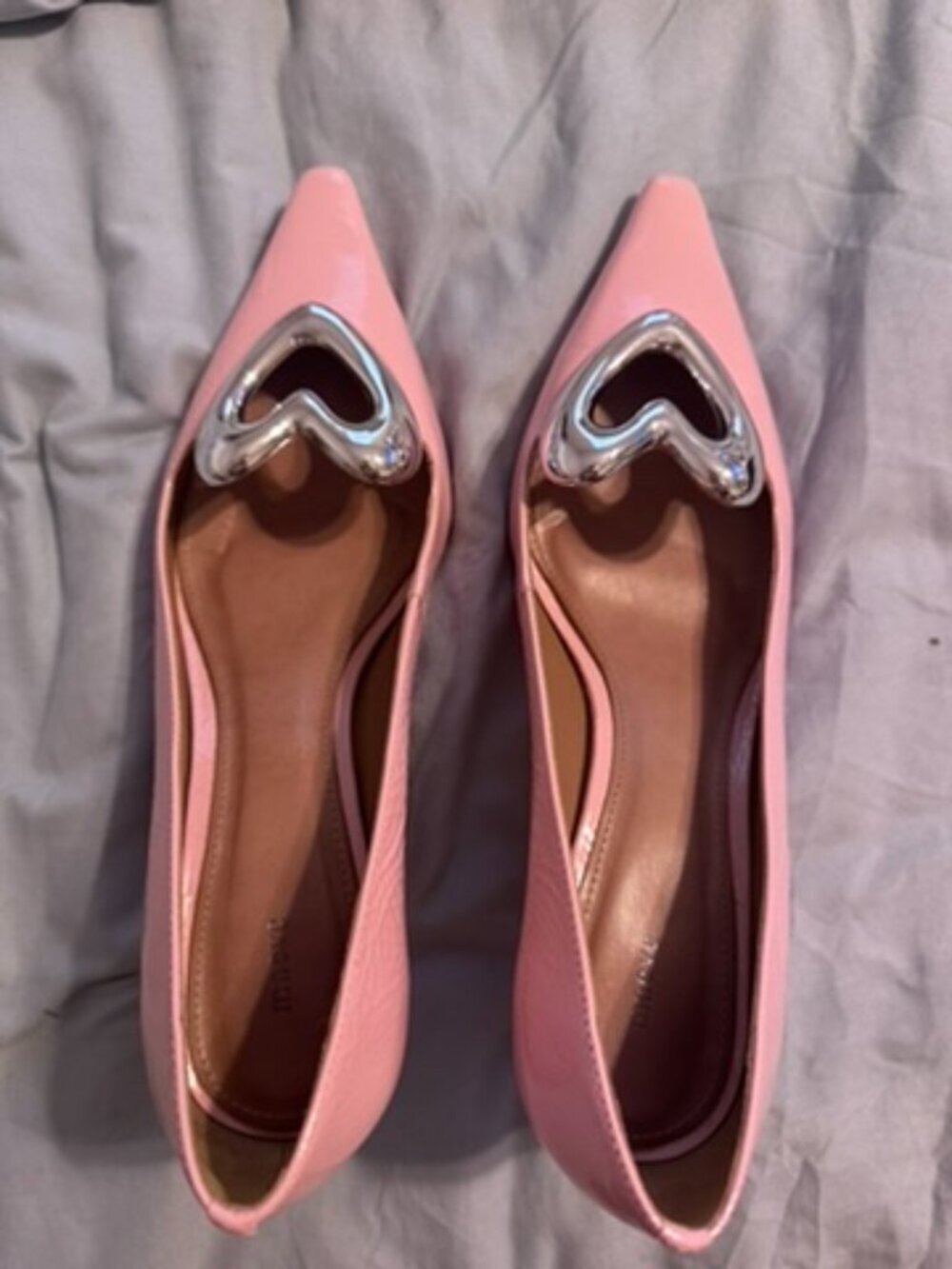 Maeve Hearts Pump - Picture 2 of 3